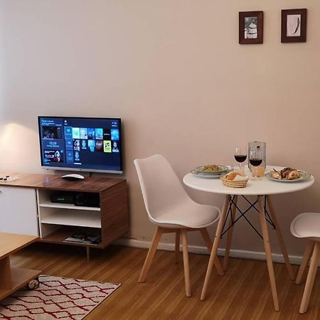 2 Ambientes En Almagro En Av Corrientes Para 2 Personas Apartment บัวโนสไอเรส ภายนอก รูปภาพ